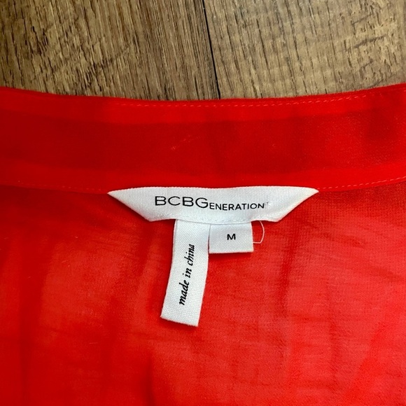 BCBGenration Open Sleeve Top - Picture 3 of 3